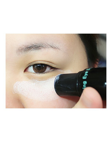 Осветляющая база для области вокруг глаз Panda's Dream Brightening Eye Base, Tony Moly 4