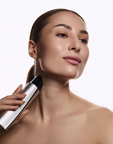 Аппарат для лифтинга лица 11-в-1 Élan m1616, Gezatone 3