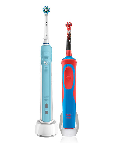 Набор электрических зубных щеток: Oral-B PC 500/D16 + Oral-B Vitality D 12.513 K Star Wars 1