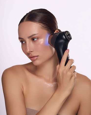 Аппарат для лифтинга и фотоомоложения с DPL, NIR и EMS MiRAY ONE MYTREX 7